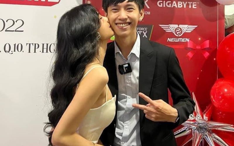 Lợi ích của Public trong tình yêu gia tăng hạnh phúc và sự hài lòng trong mối quan hệ